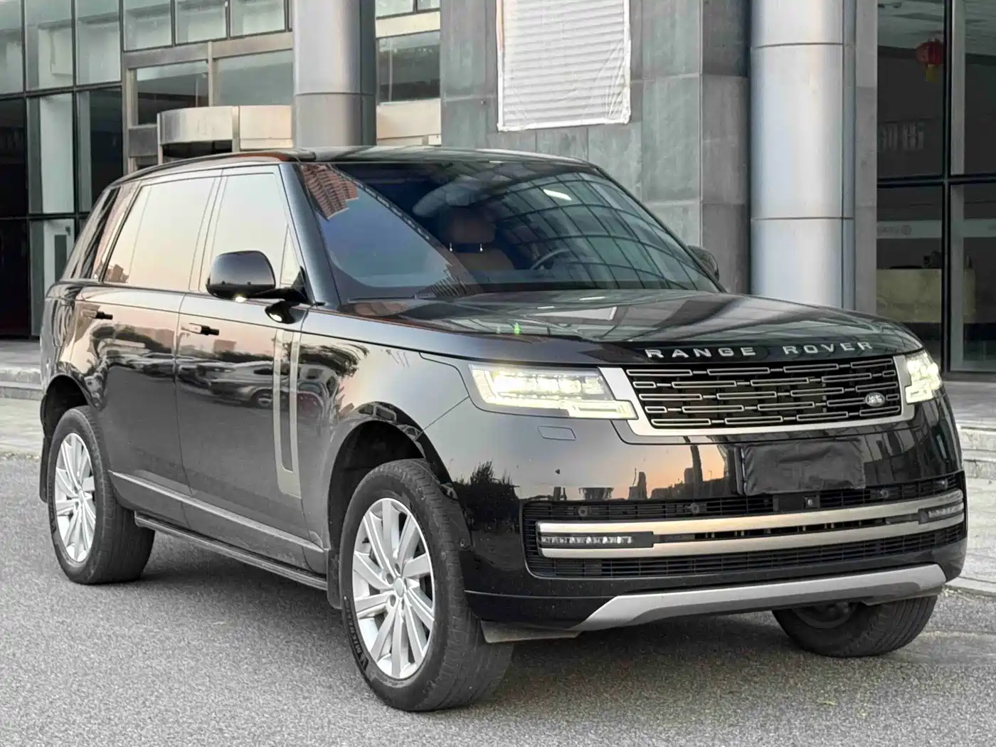 Land Rover Range Rover 2024 2024 3.0 L6 400PS Golden Age Extended 7-Seater