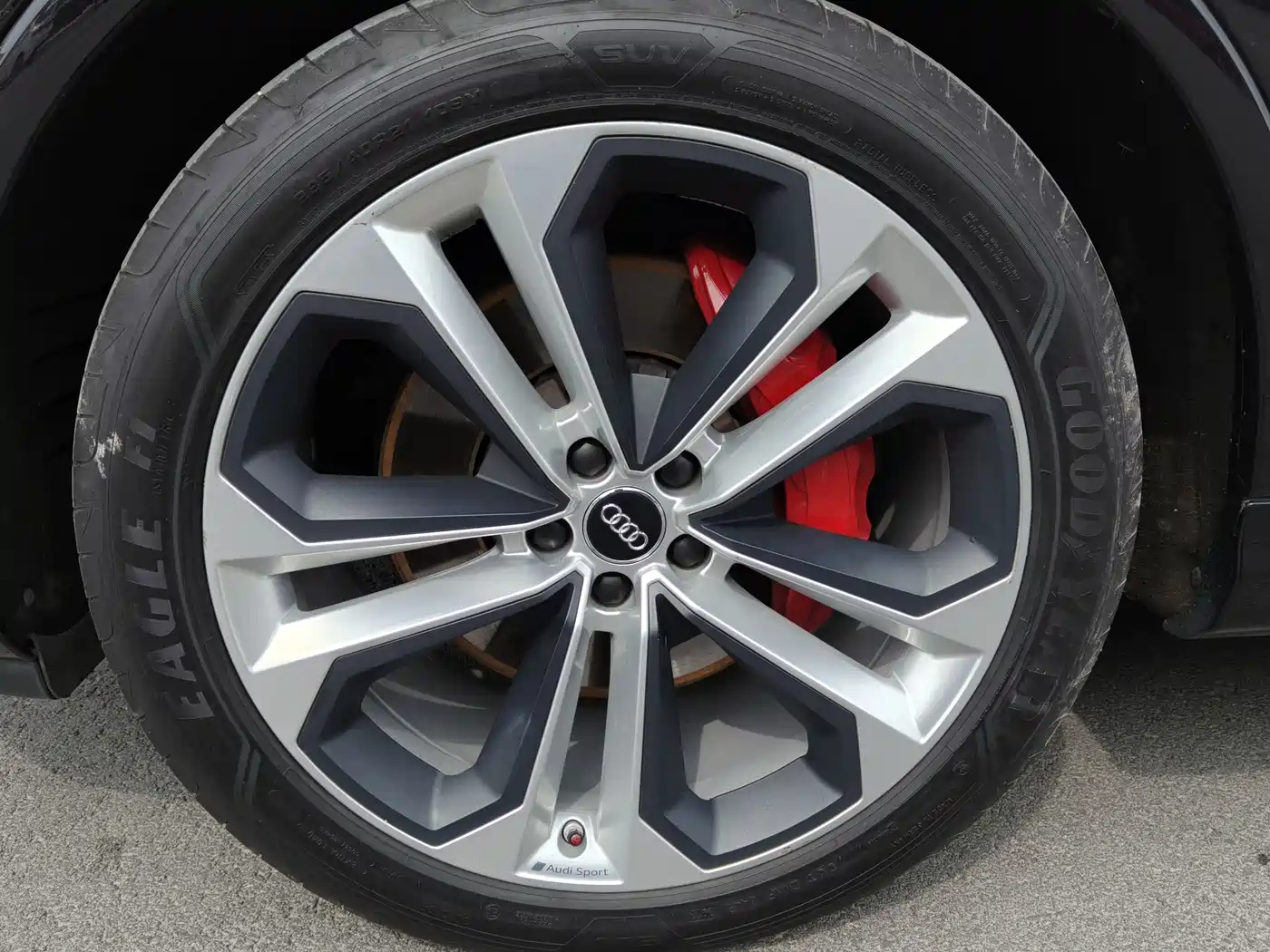 AUDI Q7