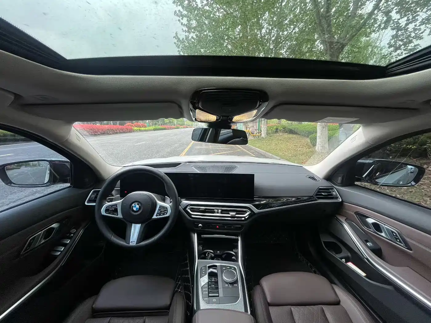 BMW 3 Series 2023 325Li M Sport Black Night Package фото 9
