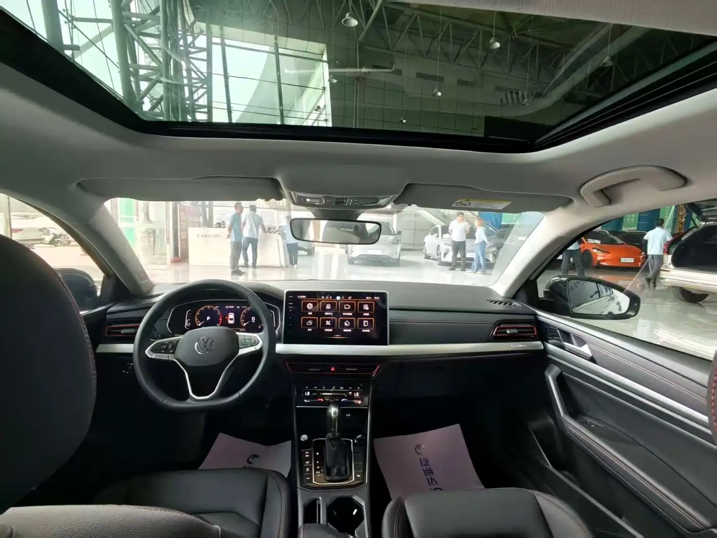 Volkswagen Lavida 2024 Model 300TSI DSG Starlight Leading Edition фото 18