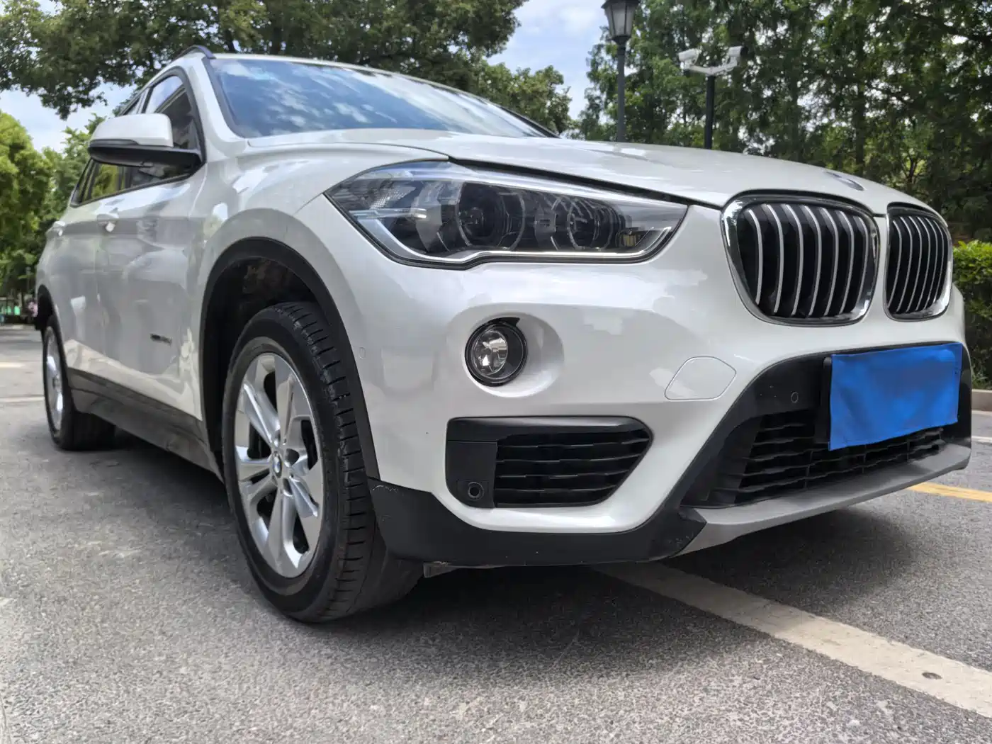 BMW X1 2018 sDrive18Li Premium Model фото 3