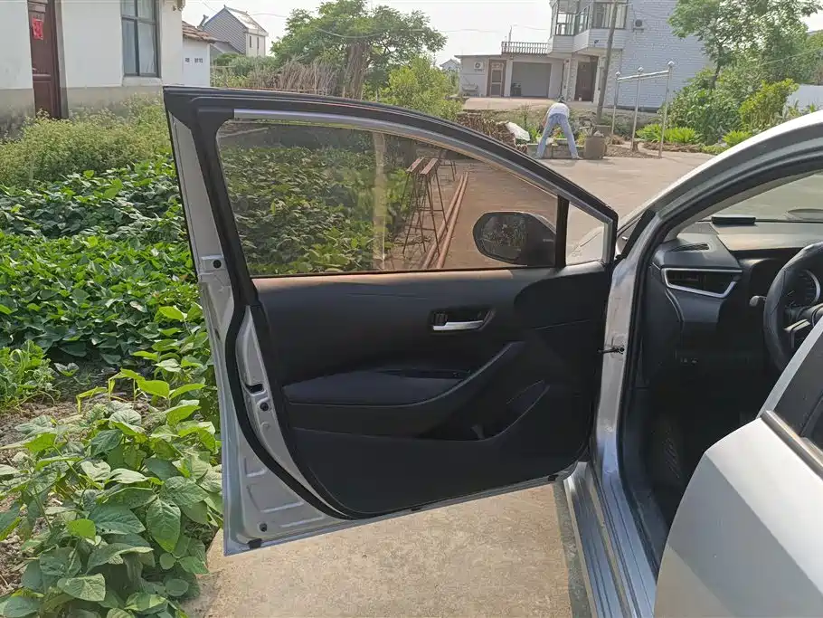Toyota Corolla 2021 1.2T S-CVT Pioneer PLUS Edition фото 7