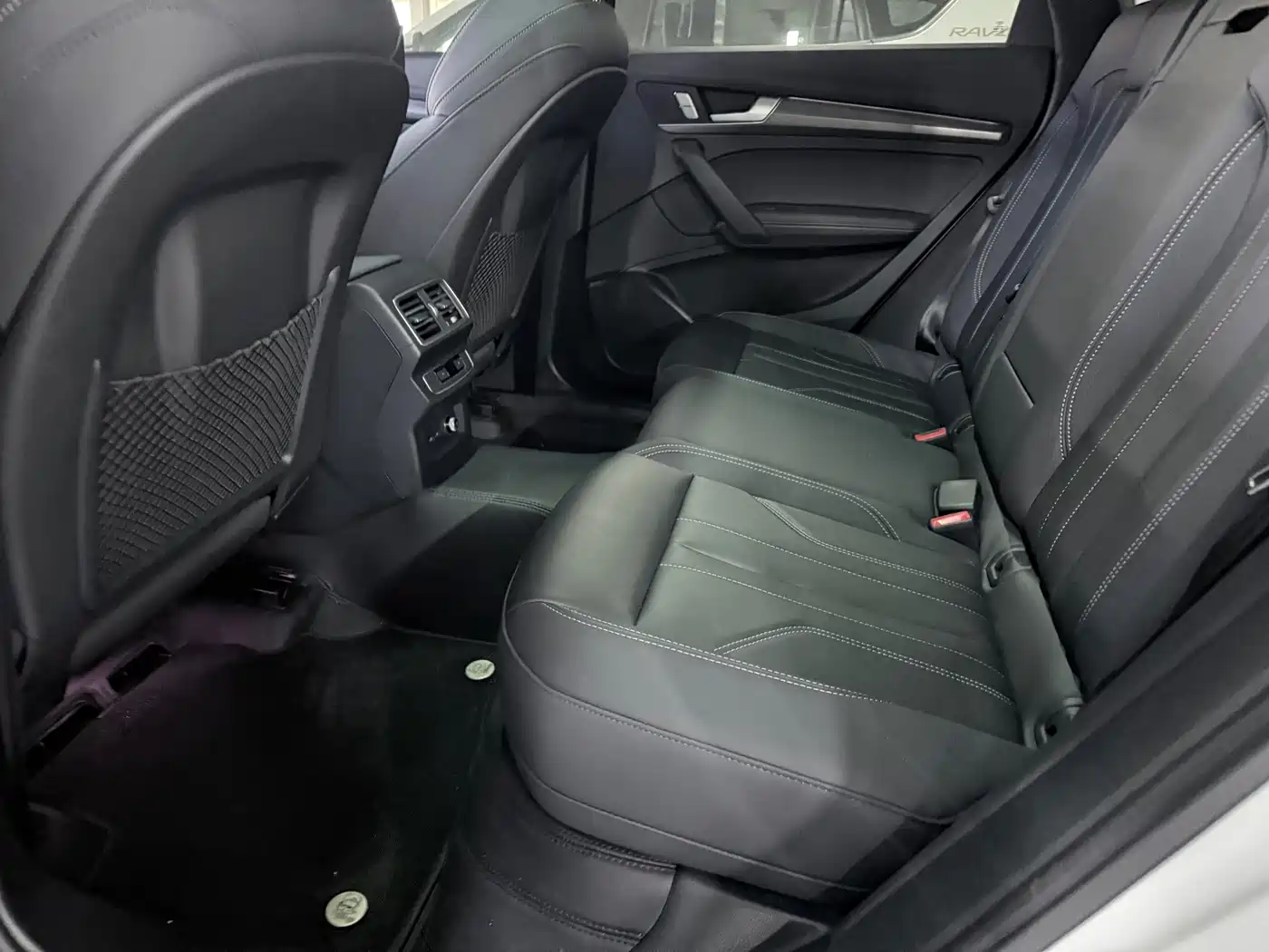 Audi Q5L 2025 40 TFSI Fashion Dynamic фото 11
