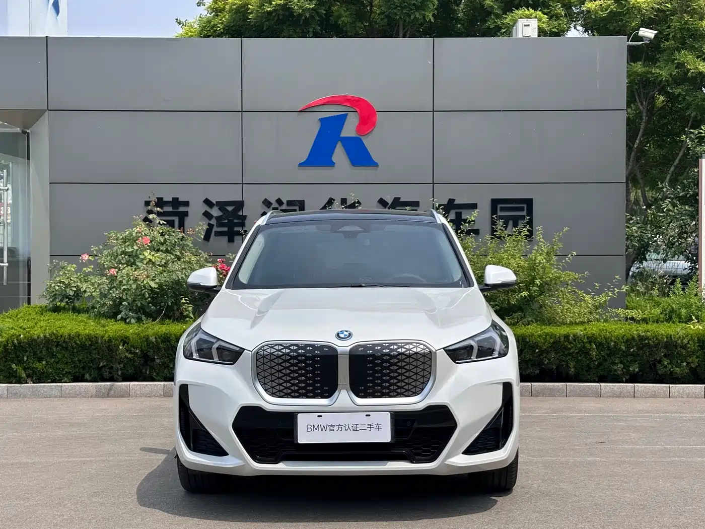 BMW iX1 2023 eDrive25L M Sport Package фото 2
