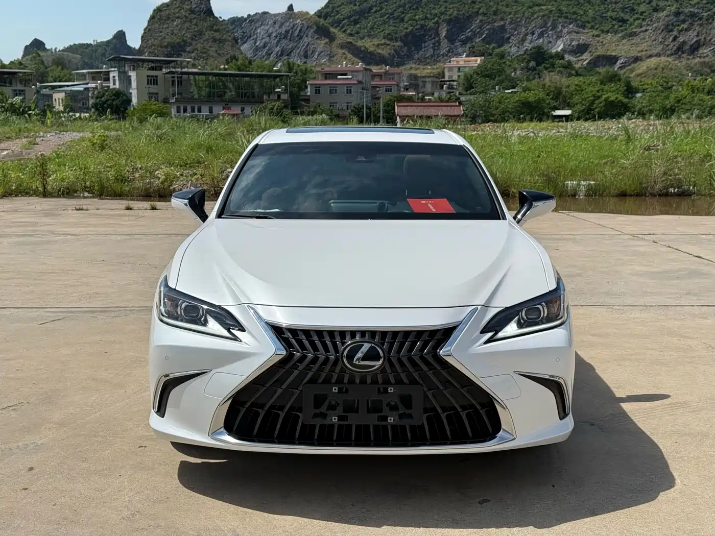 Lexus ES 2024 200 Premium Edition фото 2
