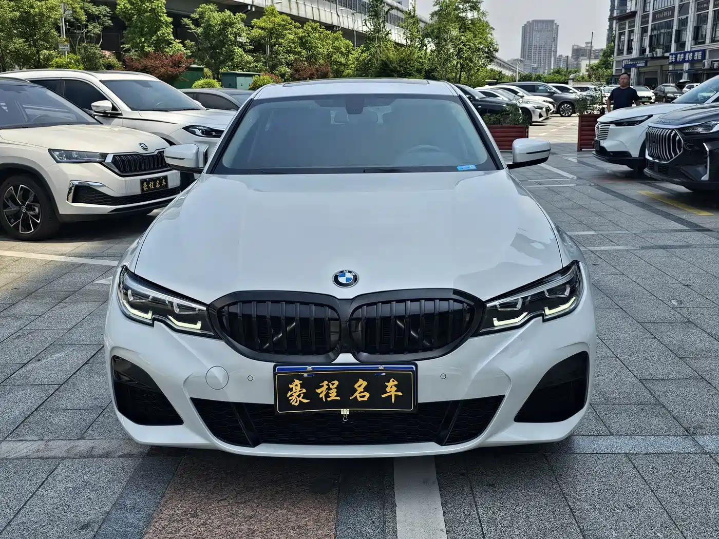 BMW 3 Series 2022 320Li M Sport Package фото 2