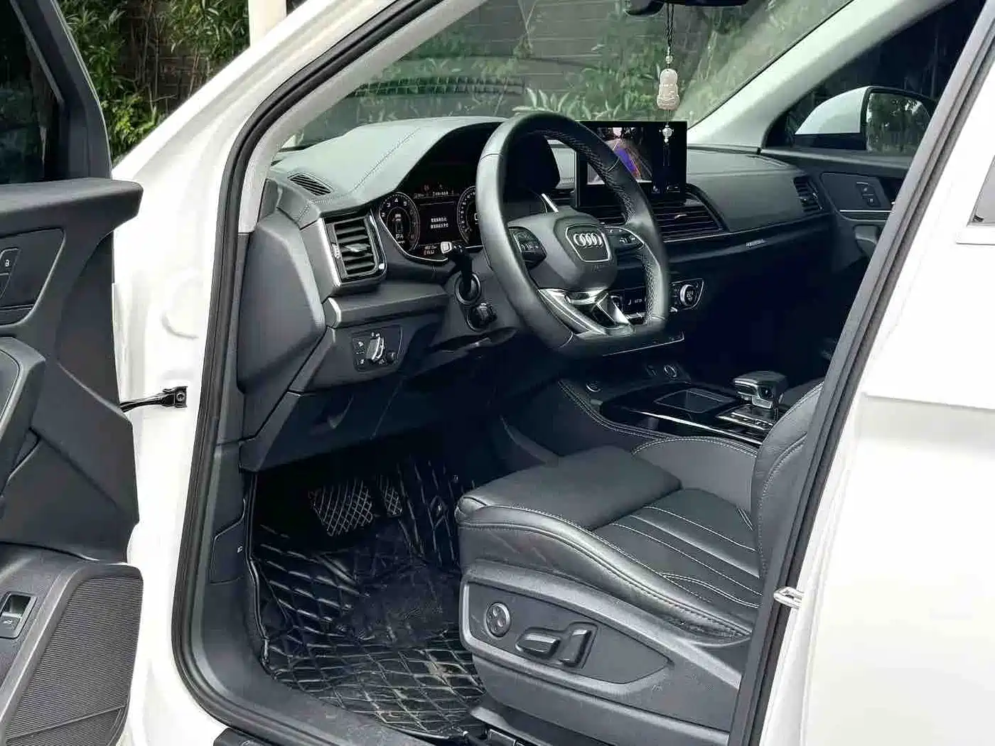 Audi Q5L 2022 40T Luxury Elegance фото 4