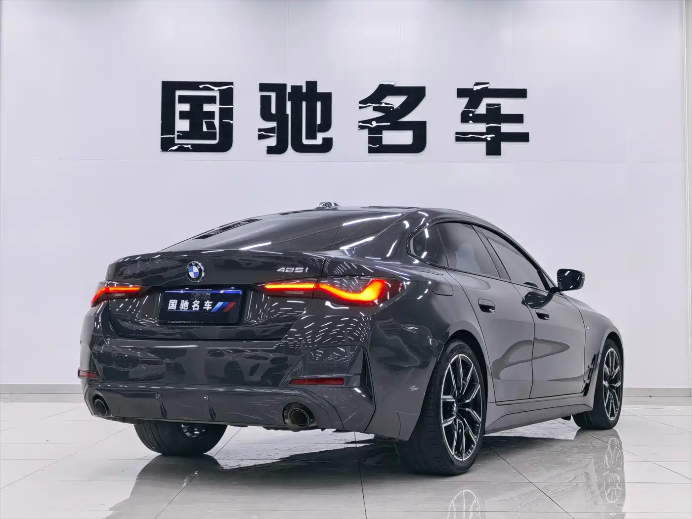 BMW 4 Series 2023 425i Gran Coupe M Sport Shadowline Package фото 5