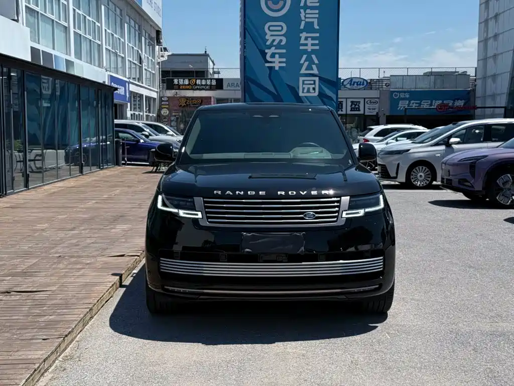 Land Rover Range Rover 2025 2025 3.0 L6 400PS Genesis Extended Wheelbase