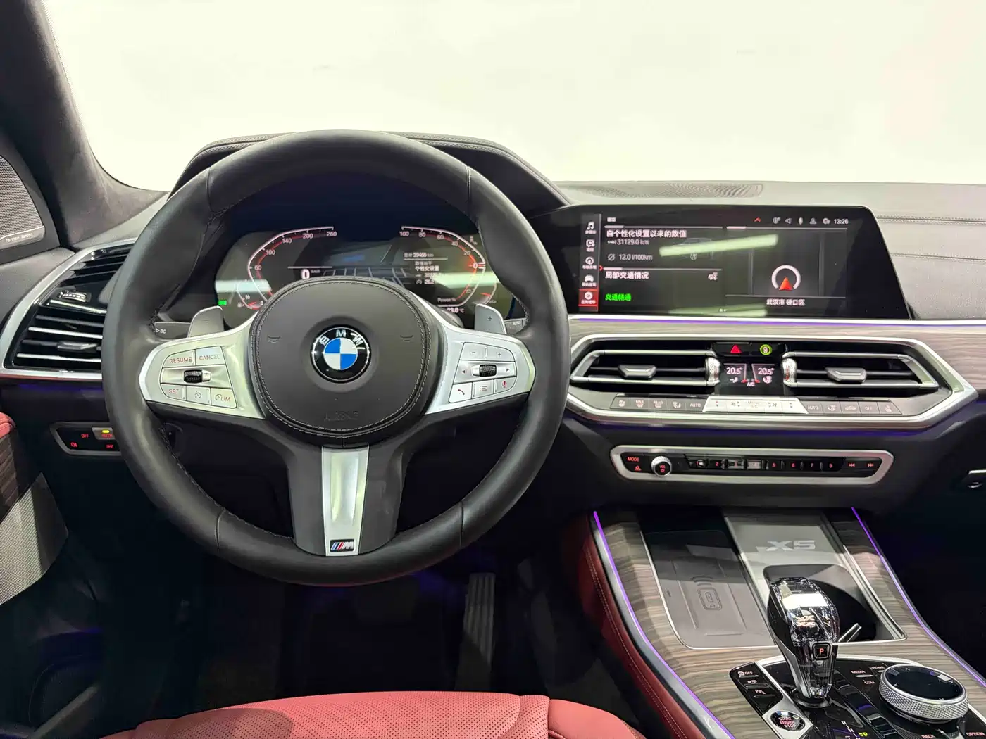 BMW X5 2022 Model xDrive 40Li M Sport Package фото 9