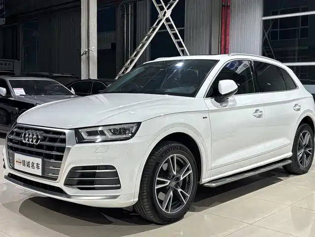 Audi Q5L 2021