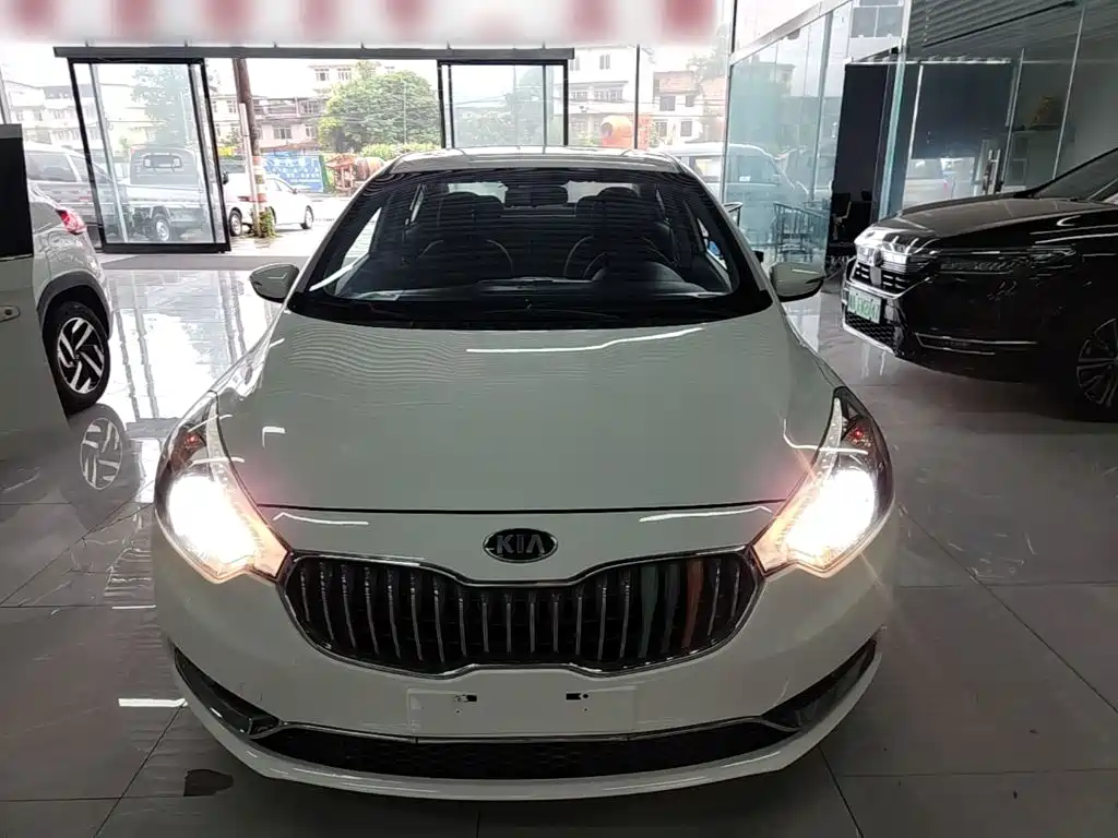 Фото 3 - Kia K3