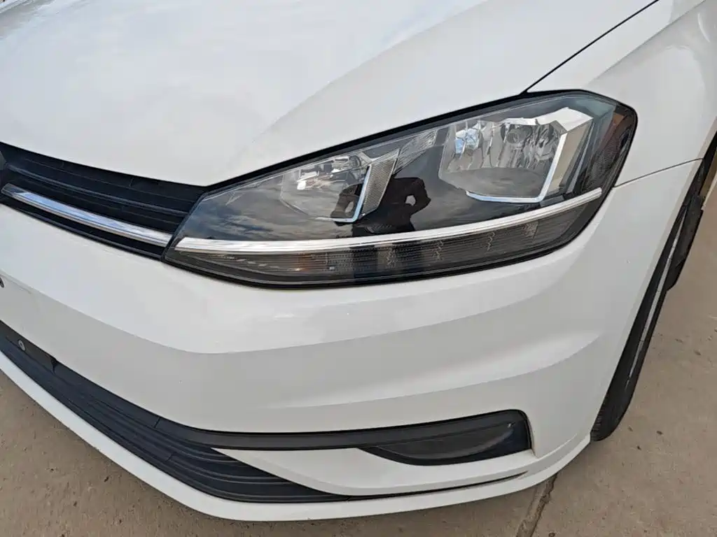 Photo 24 - Volkswagen Golf
