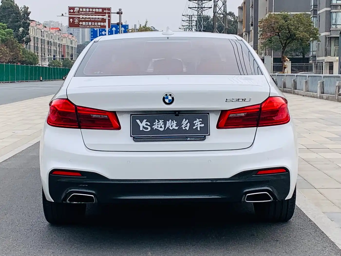BMW 5 Series 2018 530Li Premium M Sport Package фото 5