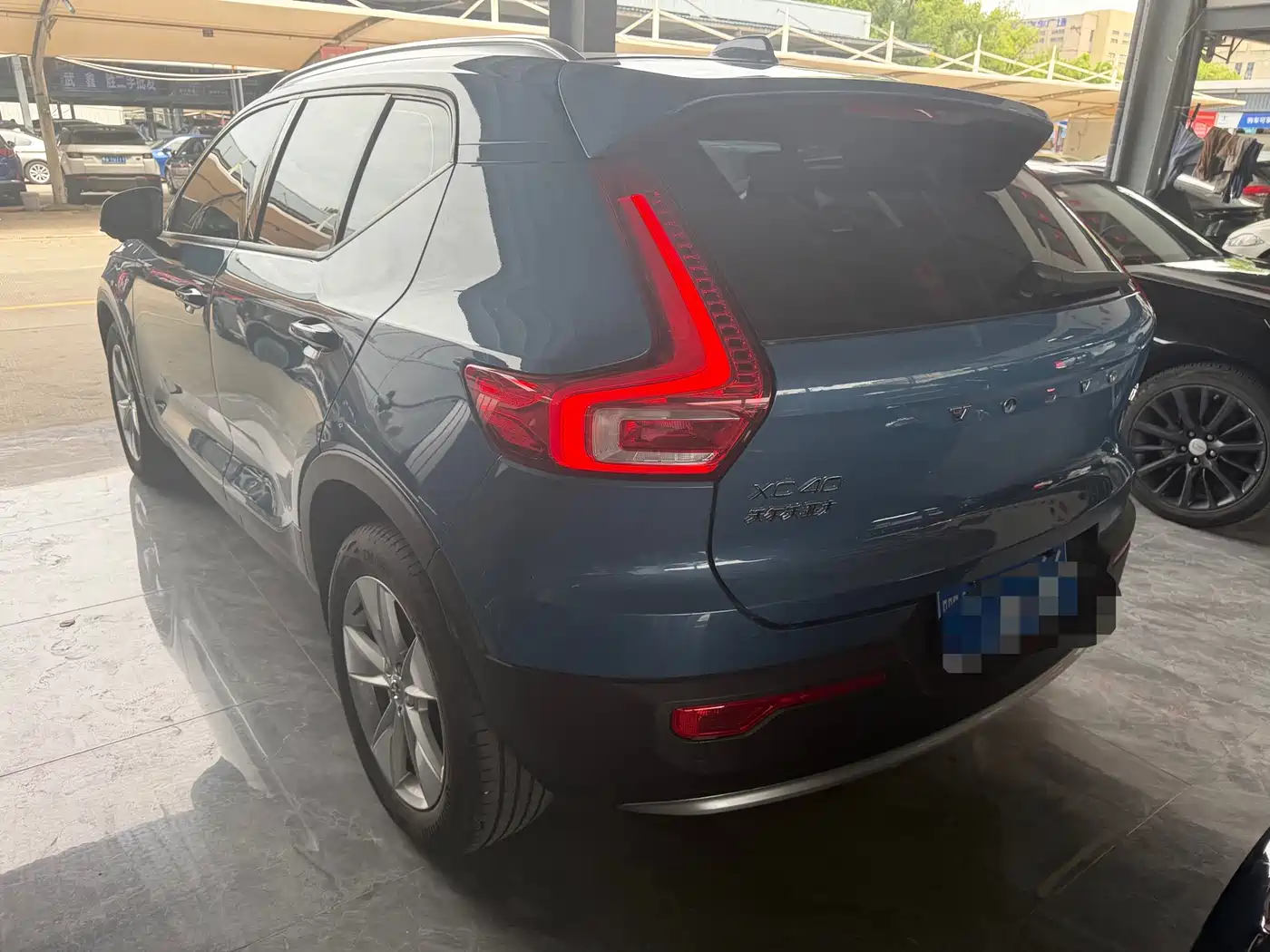 Фото 14 - Volvo XC40