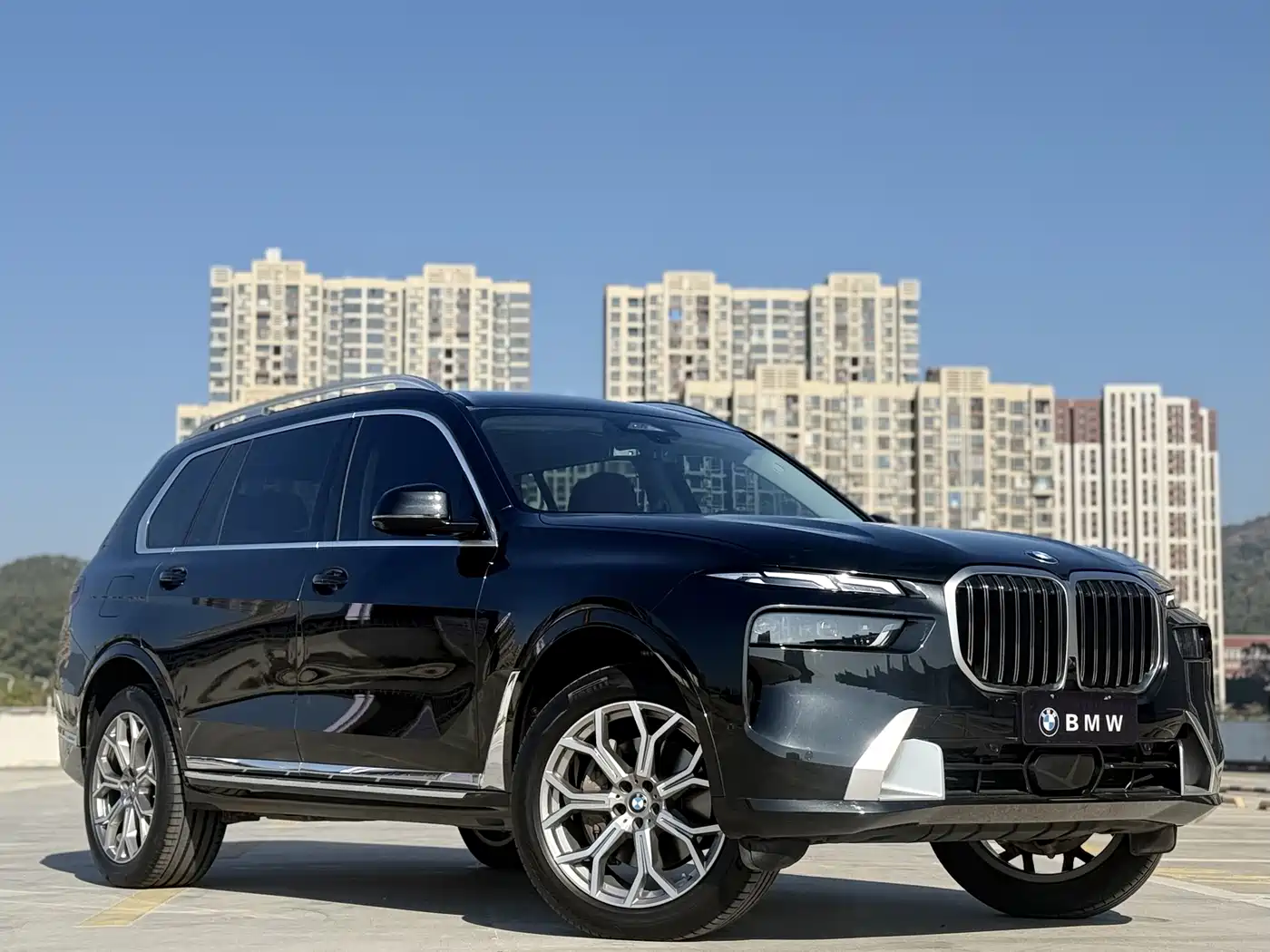 BMW X7 2023 xDrive40i Leading Luxury Package фото 4