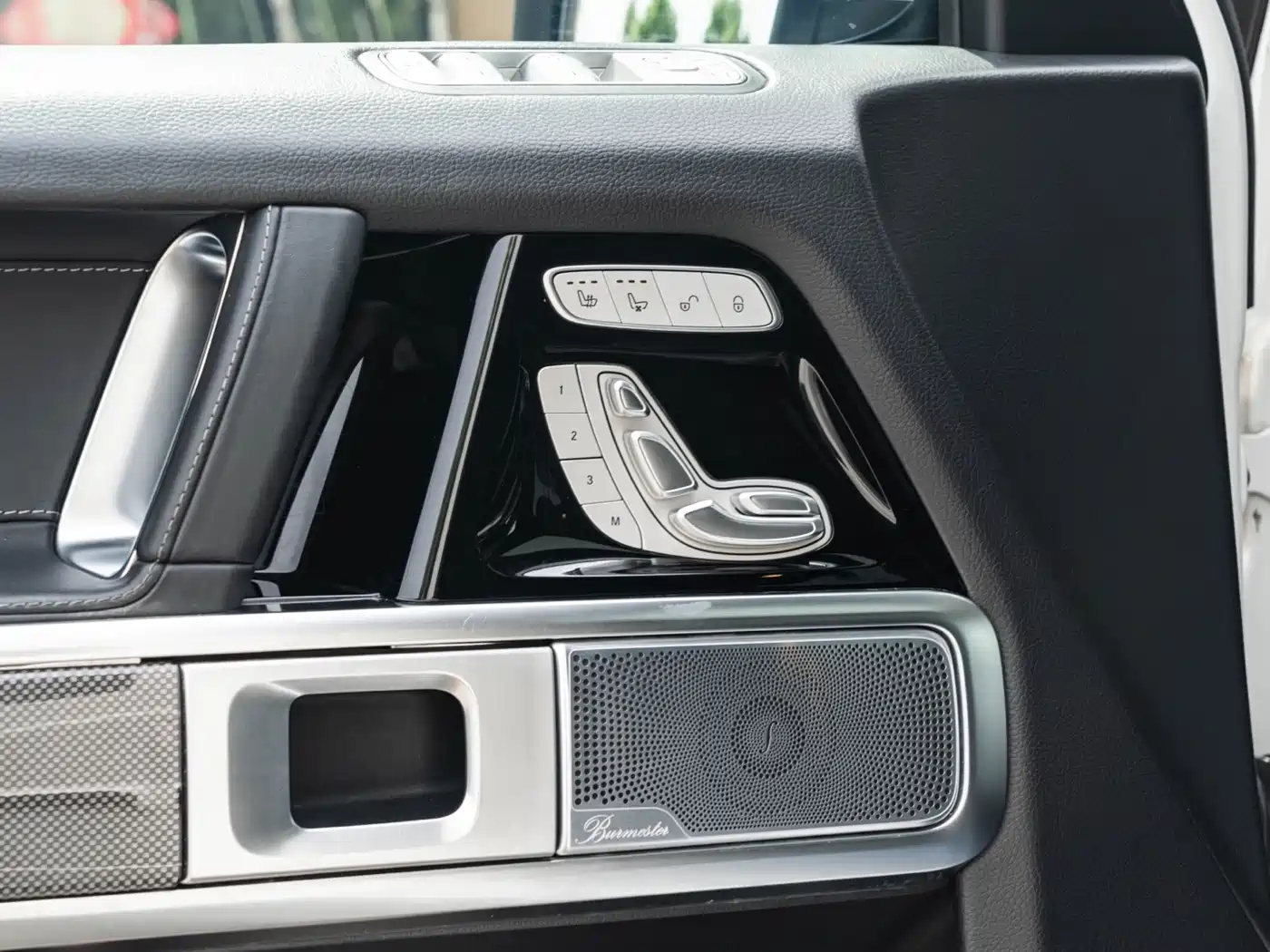 Mercedes-Benz G-Class 2024 G 500 фото 10