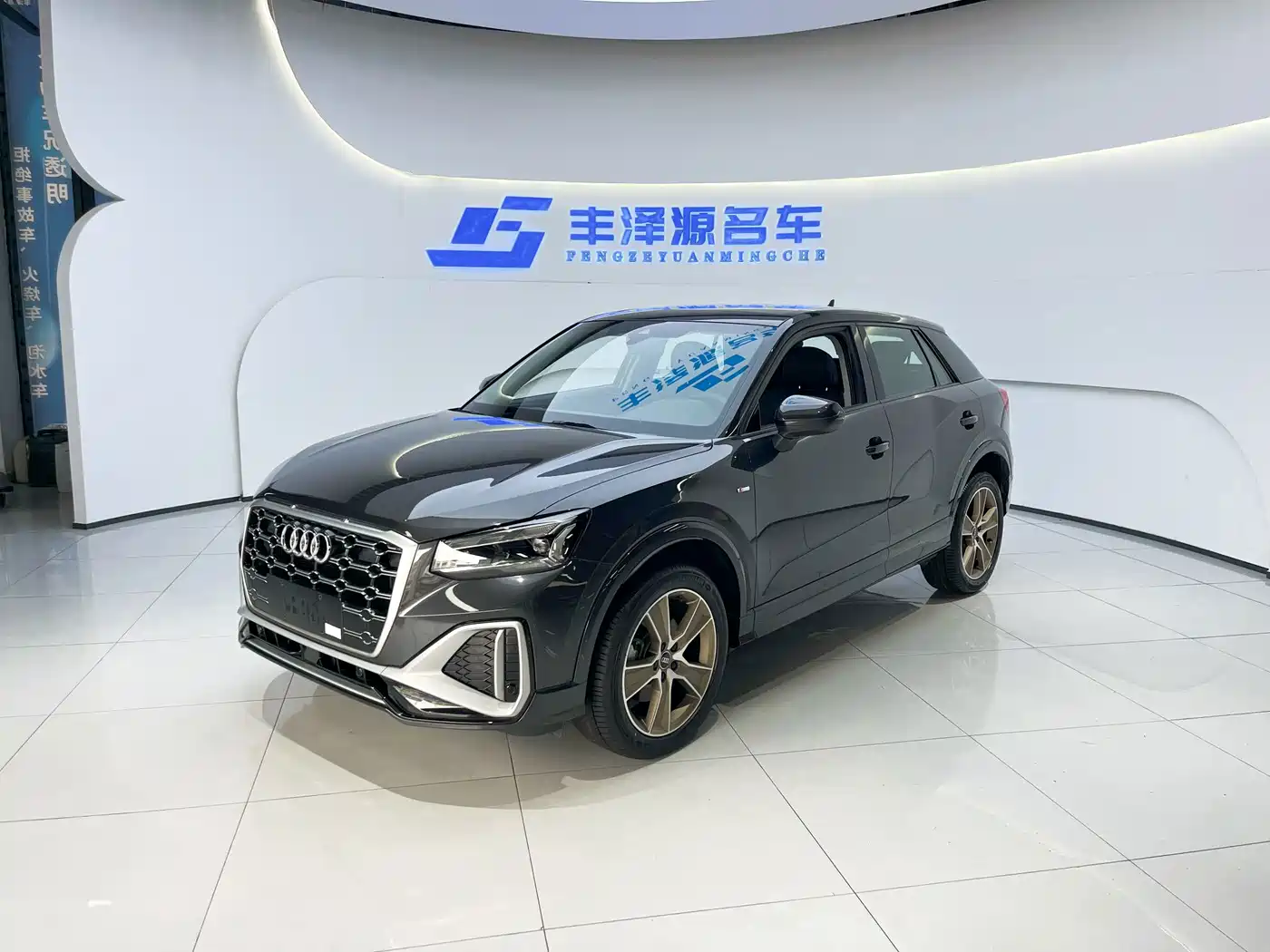 Audi Q2L 2024 2023 35TFSI Fashion Sport
