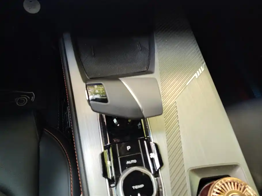 CHANGAN CHANGAN AUCHAN Z6 NEW ENERGY