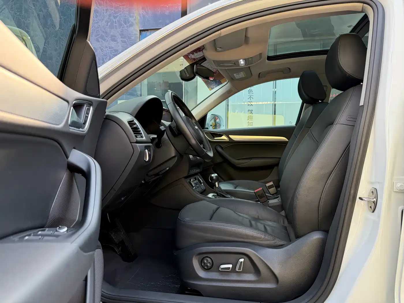 Audi Q3 2017 30 TFSI Style фото 9