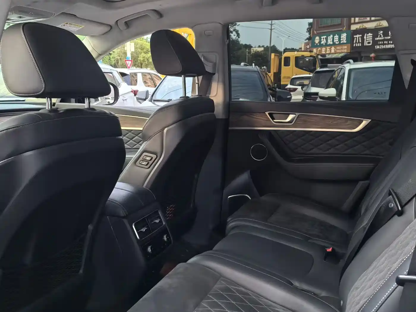 Hongqi HS7 2021 2.0T DCT FWD Smart Connect Qi Xiang Edition фото 8