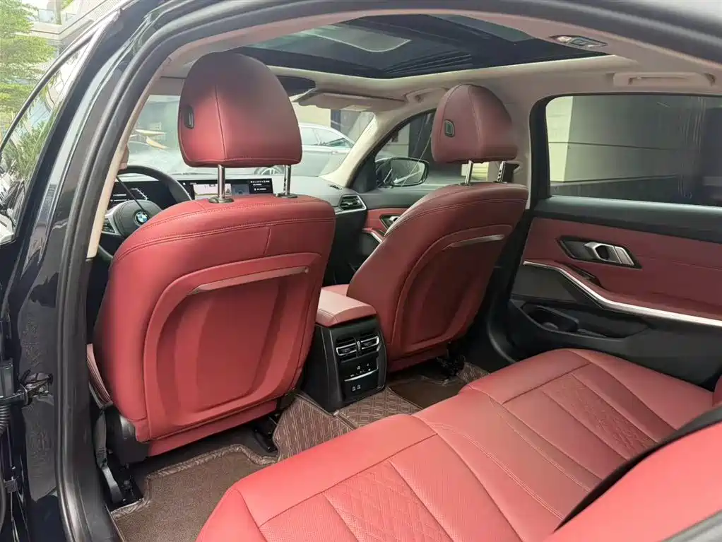 BMW 3 Series 2023 325Li M Sport Package фото 3