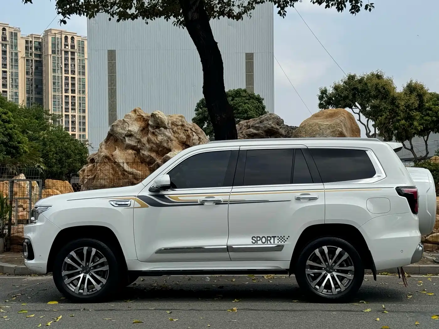 BAIC ORV Beijing Off-Road BJ60 2022 Model 2.0T 11th Edition 5-Seater фото 3