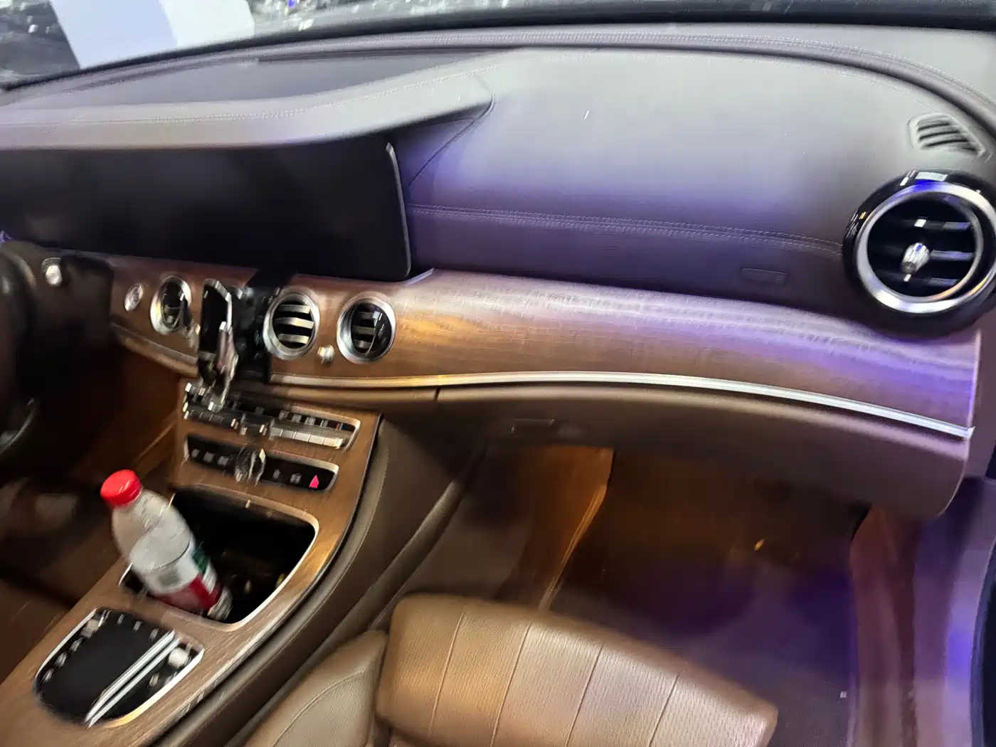 Mercedes-Benz E-Class 2020 E 260 L фото 11