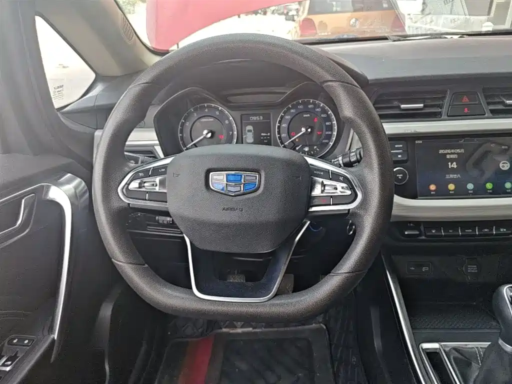 صورة 11 - Geely Vision X3