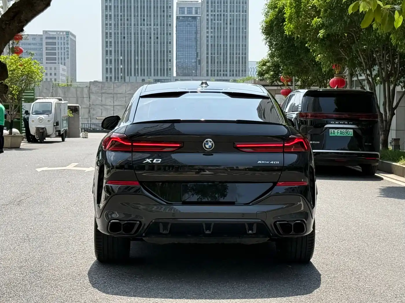 BMW X6 2023 xDrive40i Premium M Sport Package фото 5