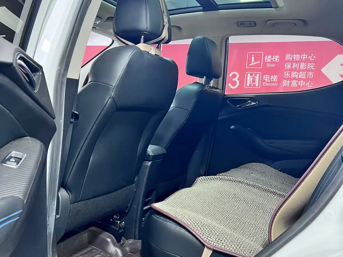 BYD Yuan New Energy 2019 EV360 Smart Connect Premium Edition фото 9