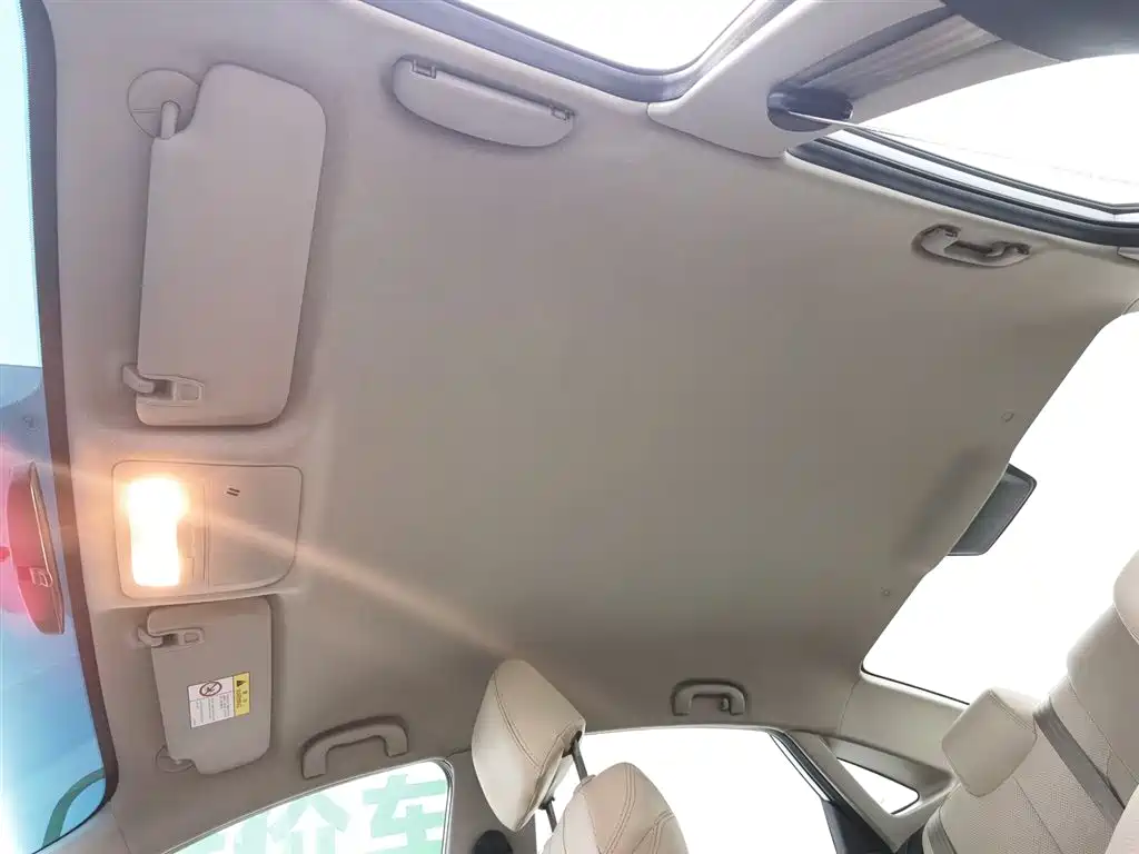 Buick Excelle 2021 Exemplar 1.5L Auto Progressive фото 14