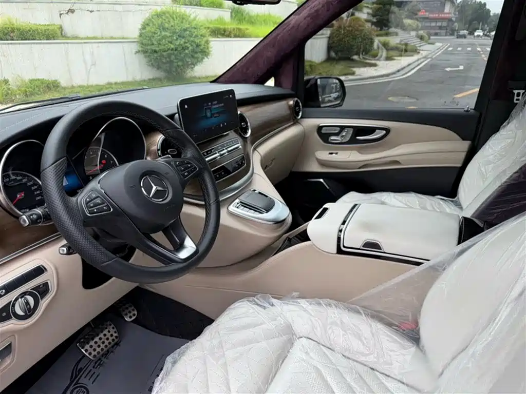 Mercedes-Benz V-Class 2022 V 260 L Long Wheelbase Prestige Edition фото 13