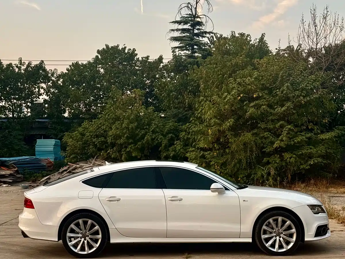 Фото 3 - Audi A7