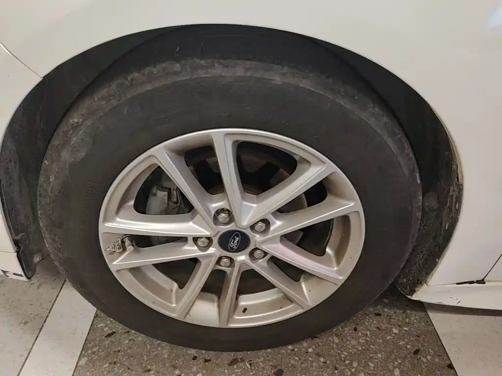 Ford Focus 2015 2015 Sedan EcoBoost 180 Automatic Elite