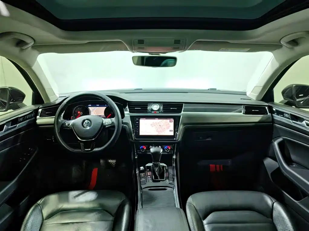 Volkswagen Phideon 2018 380TSI 2WD Business Edition фото 10