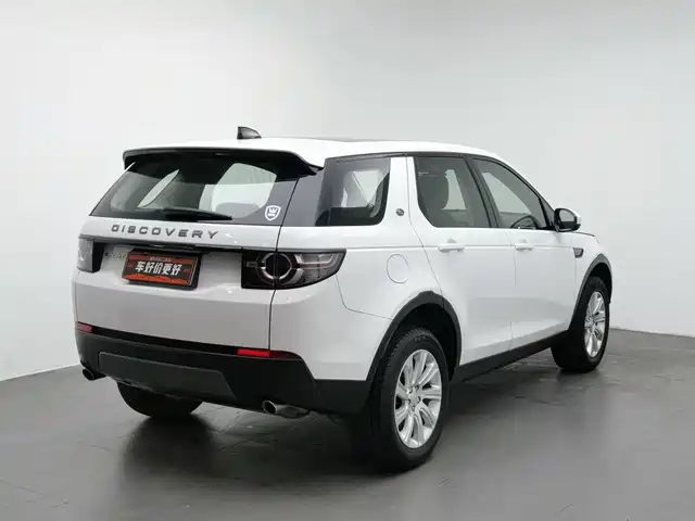 Land Rover Discovery Sport 2019 240PS SE Edition China VI — фото 2