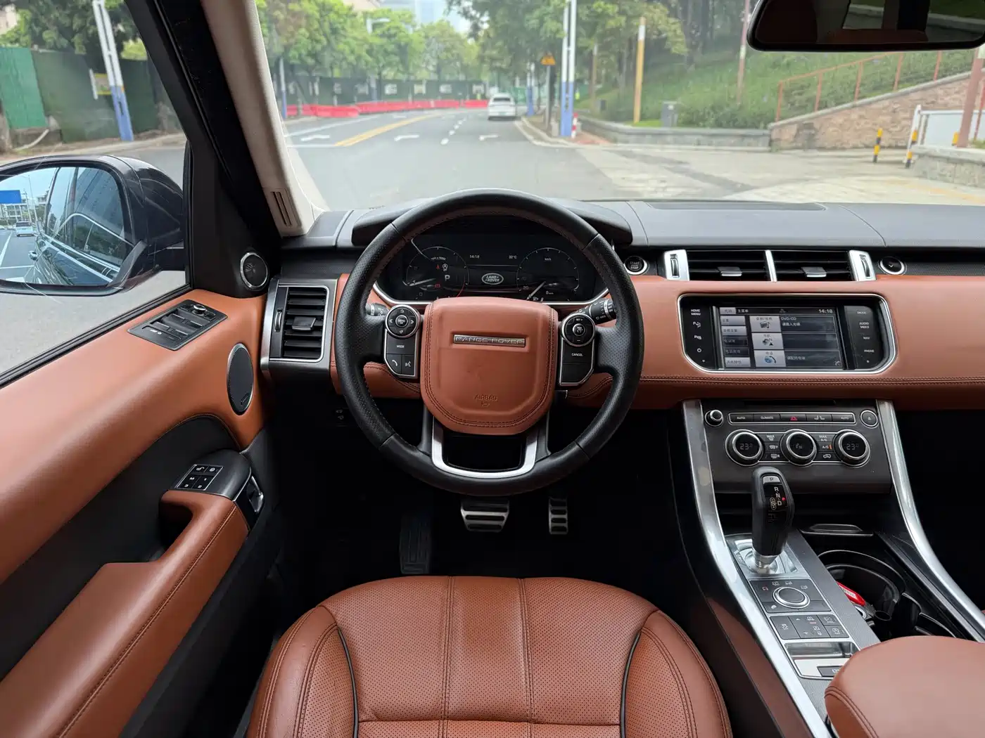 Фото 14 - Land Rover Range Rover Sport