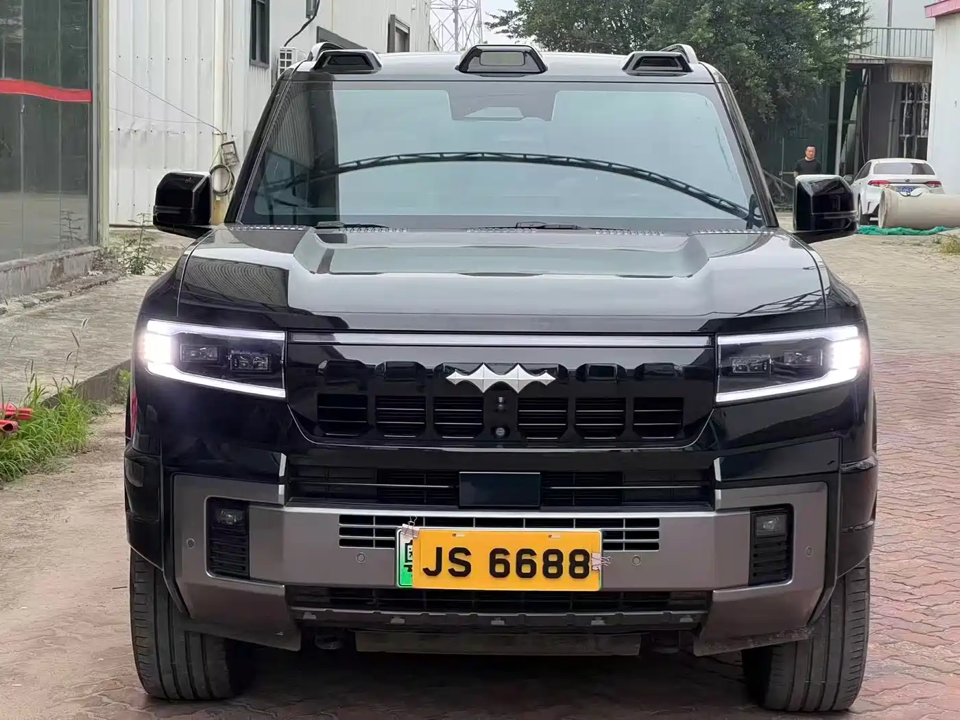 Fang Cheng Bao Leopard 8 2025 Zhiyong Flagship 7-Seater фото 2