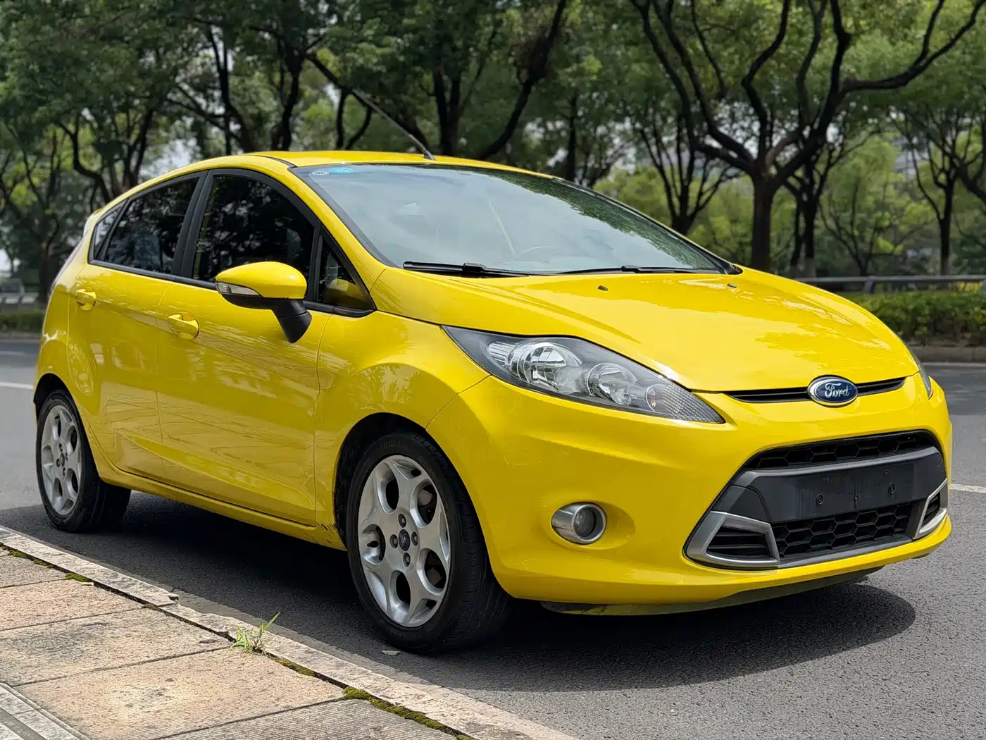 Фото 3 - Ford Fiesta