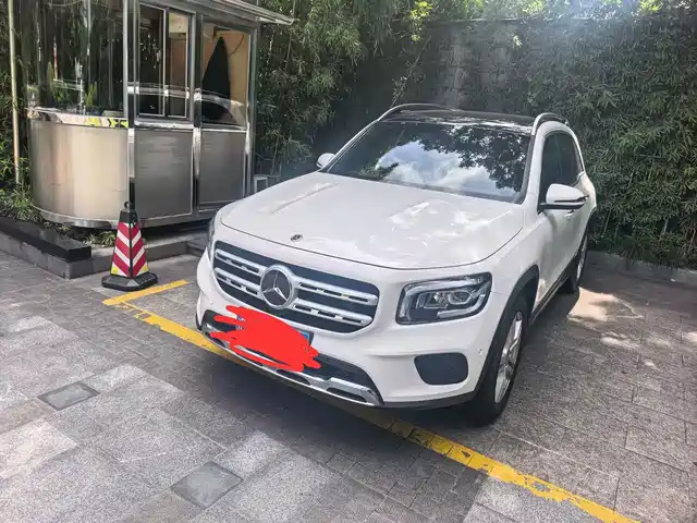 Mercedes-Benz GLB 2021