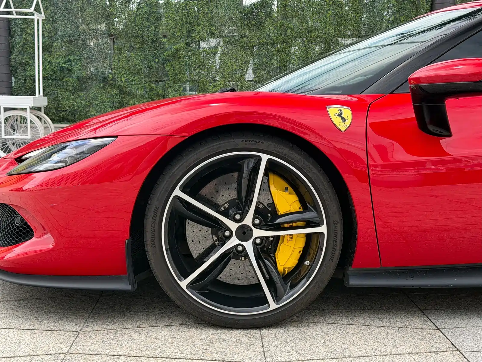 Фото 7 - Ferrari 296