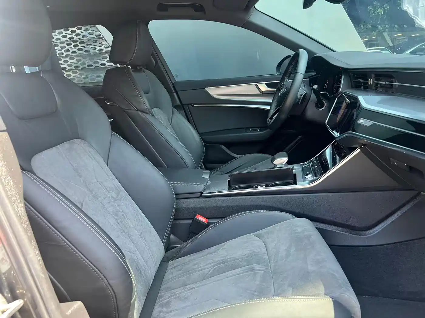 Audi A6L 2022 45 TFSI Premium Dynamic фото 10