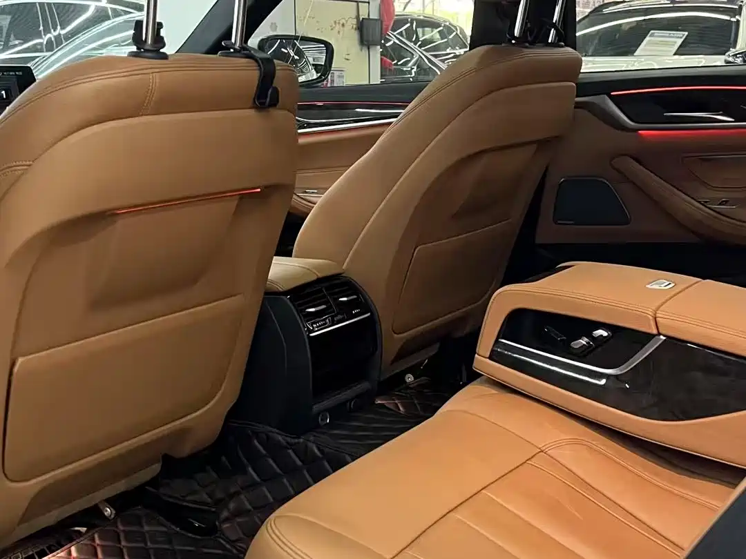 BMW 5 Series 2018 530Li Leading M Sport Package фото 7