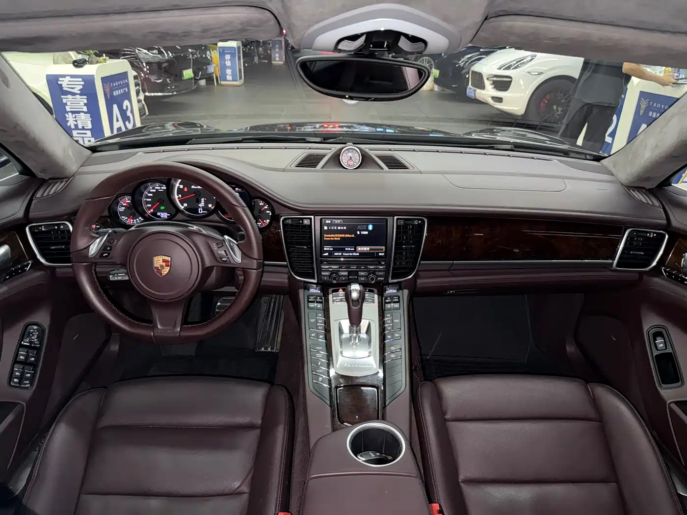 Фото 6 - Porsche Panamera