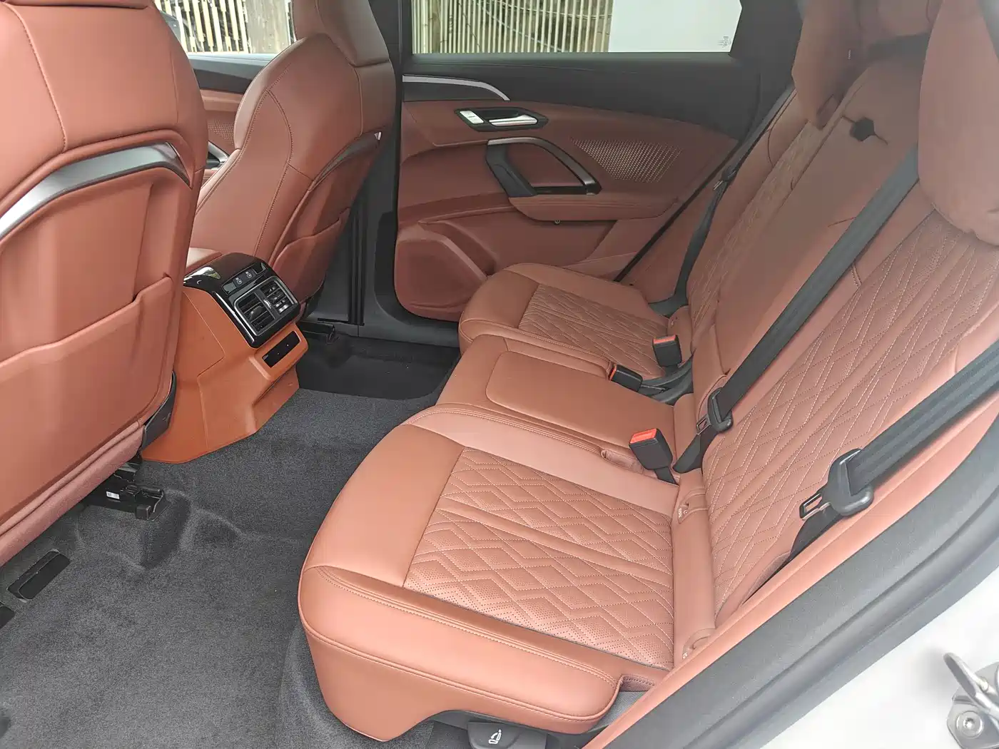 Audi Q5L 2026 Luxury Sport 150kW фото 12