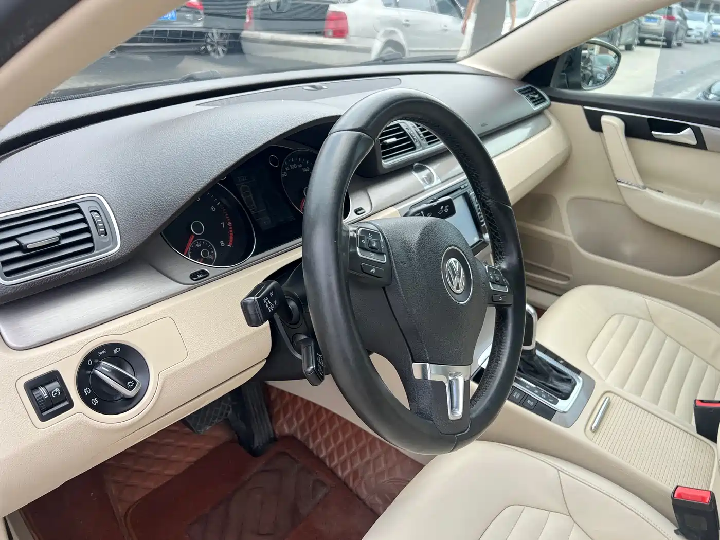 Volkswagen Magotan 2012 1.8TSI Luxury фото 8