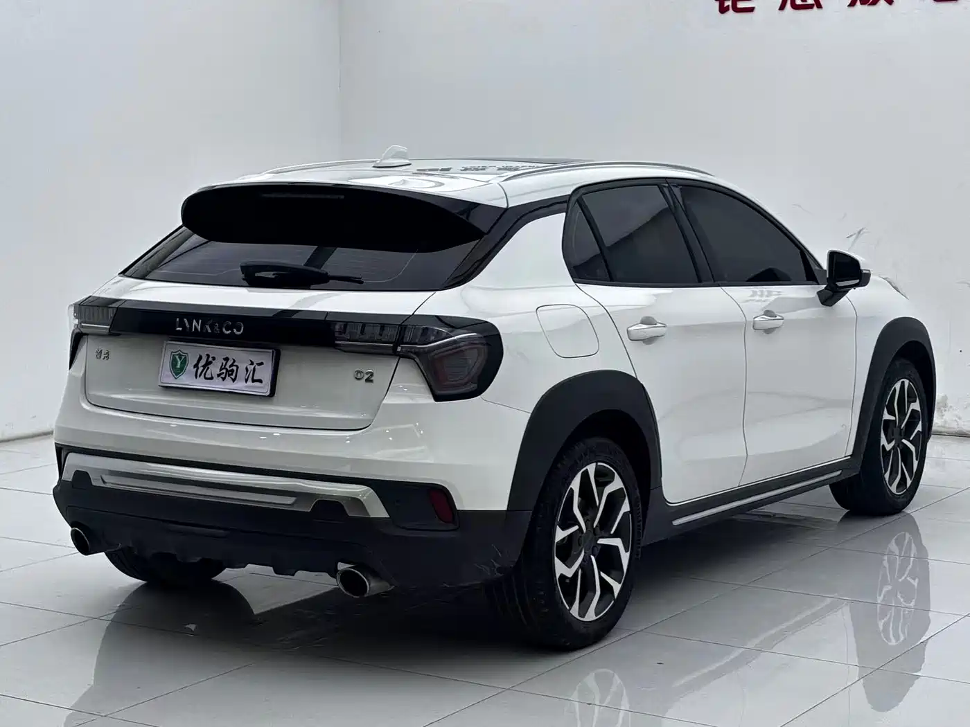 Lynk & Co 02 2019 1.5T DCT 2WD Power Edition China VI фото 5