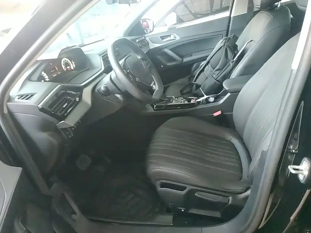 Peugeot 408 2024 2022 1.6T Progressive Edition