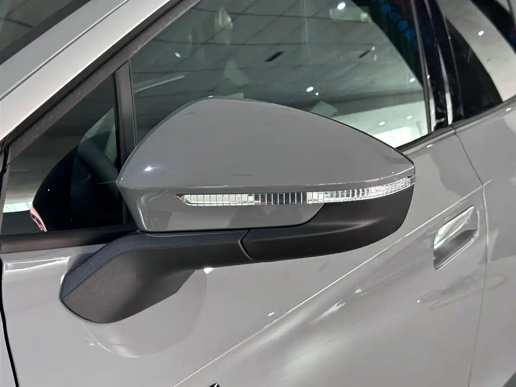 Volkswagen ID.4 CROZZ 2026 2025 Pure Enjoyment Edition